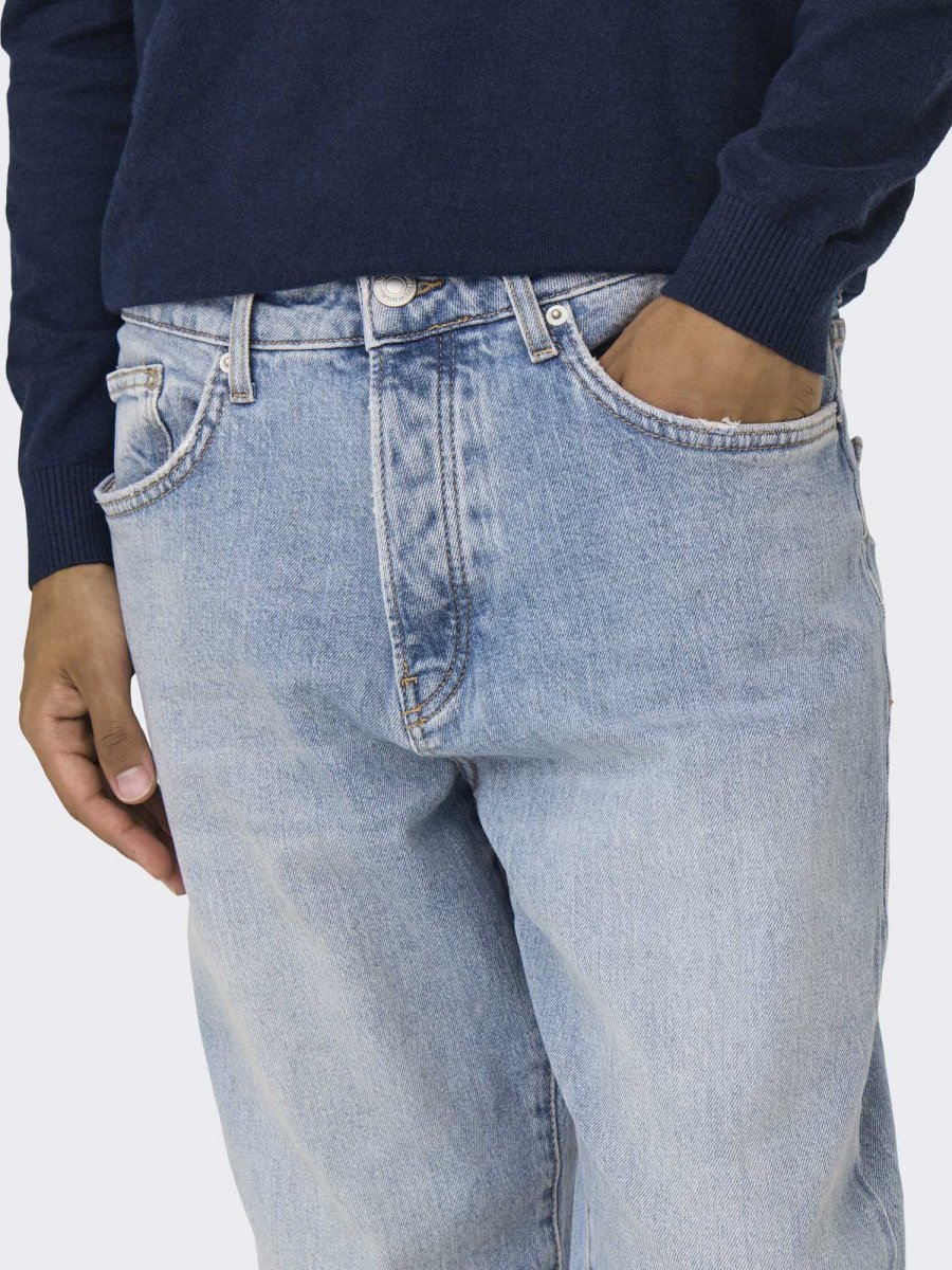 Only & Sons Onsyoke, jeans tapered unisex in denim chiaro - immagine 4