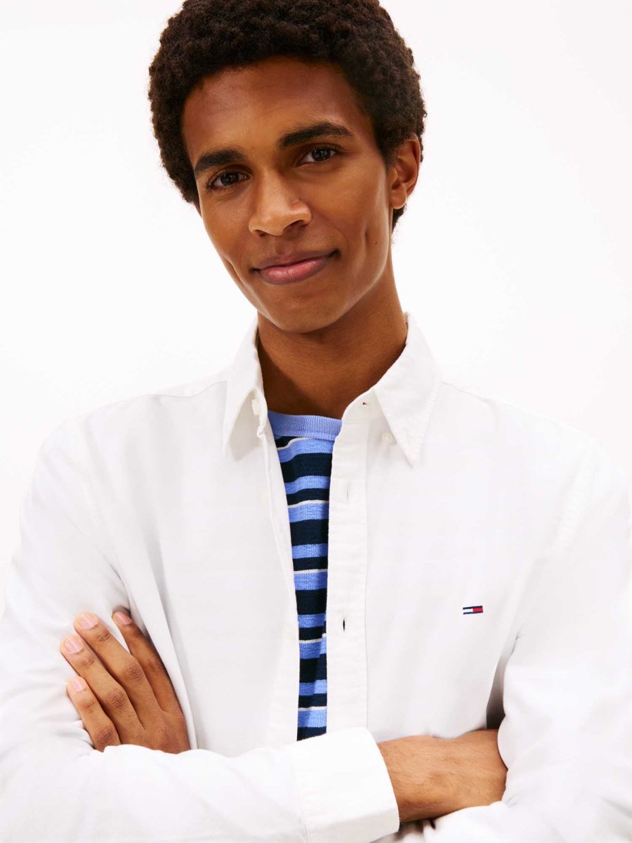 CAMICIA OXFORD BIANCA TOMMY JEANS BUTTON-DOWN DA UOMO - immagine 4