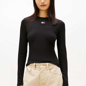 MAGLIA NERA TOMMY JEANS A COSTINE CON LOGO DA DONNA