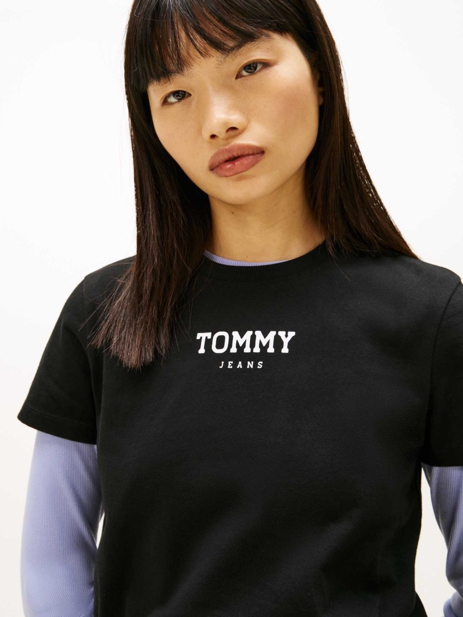 T-SHIRT NERO TOMMY JEANS REGULAR CON LOGO DA DONNA - immagine 5
