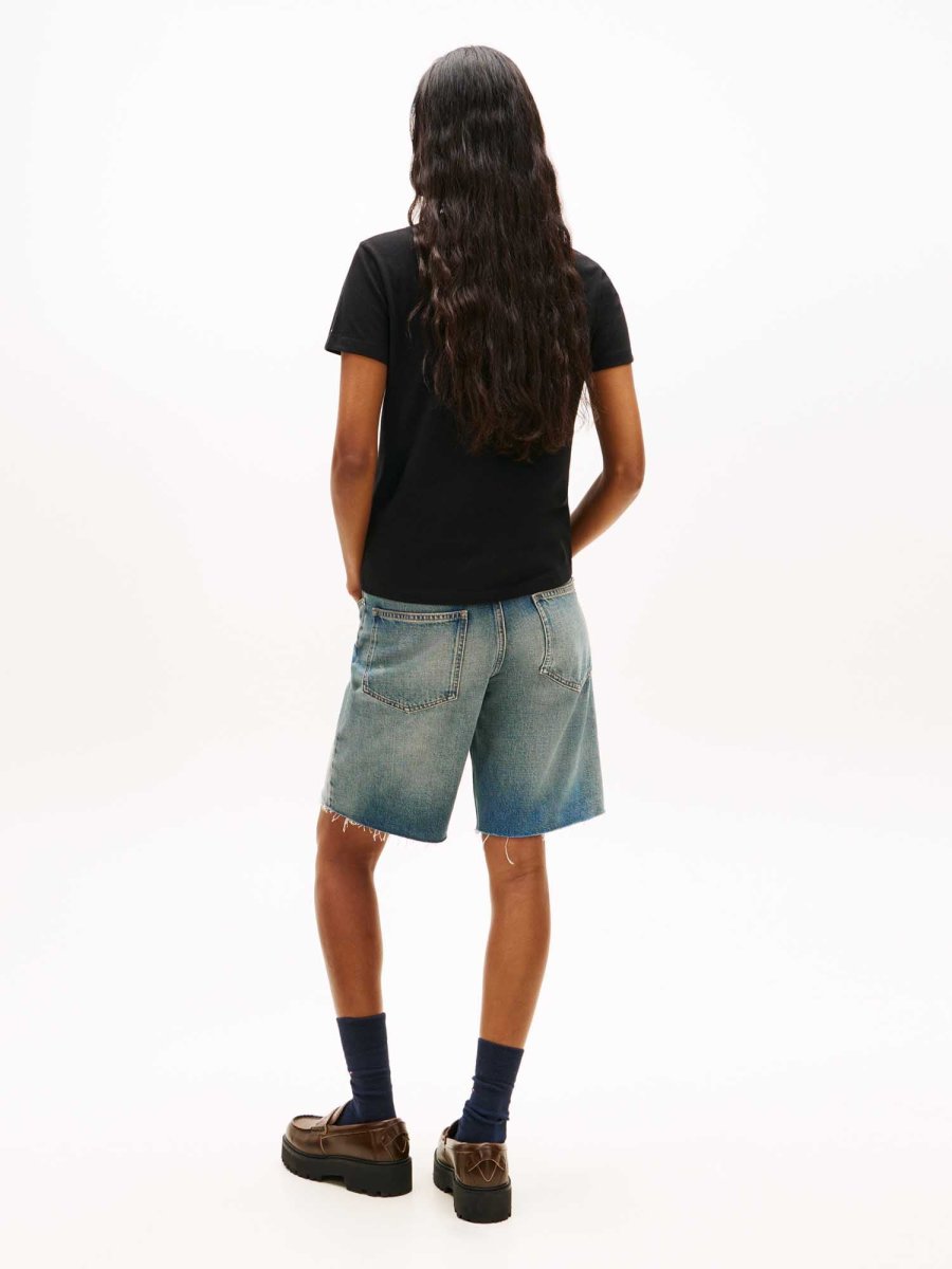 T-SHIRT NERA TOMMY JEANS ESSENTIALS SLIM DA DONNA - immagine 4