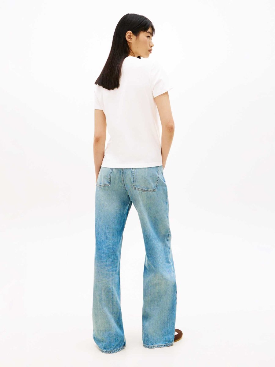 T-SHIRT BIANCA TOMMY JEANS ESSENTIALS SLIM DA DONNA - immagine 4