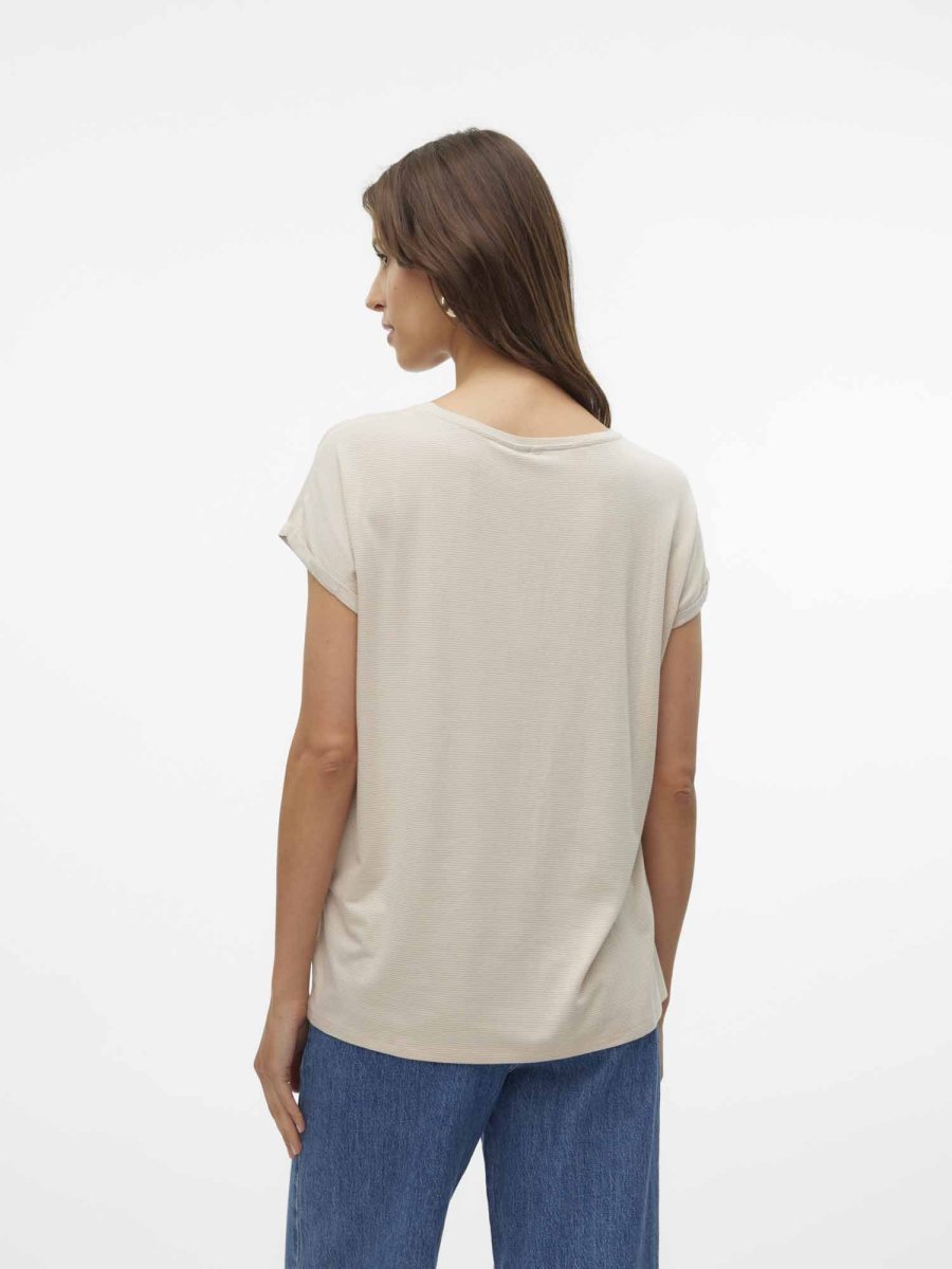 T-shirt Vero Moda Vmlava con lurex oro e vestibilità loose unisex - immagine 4