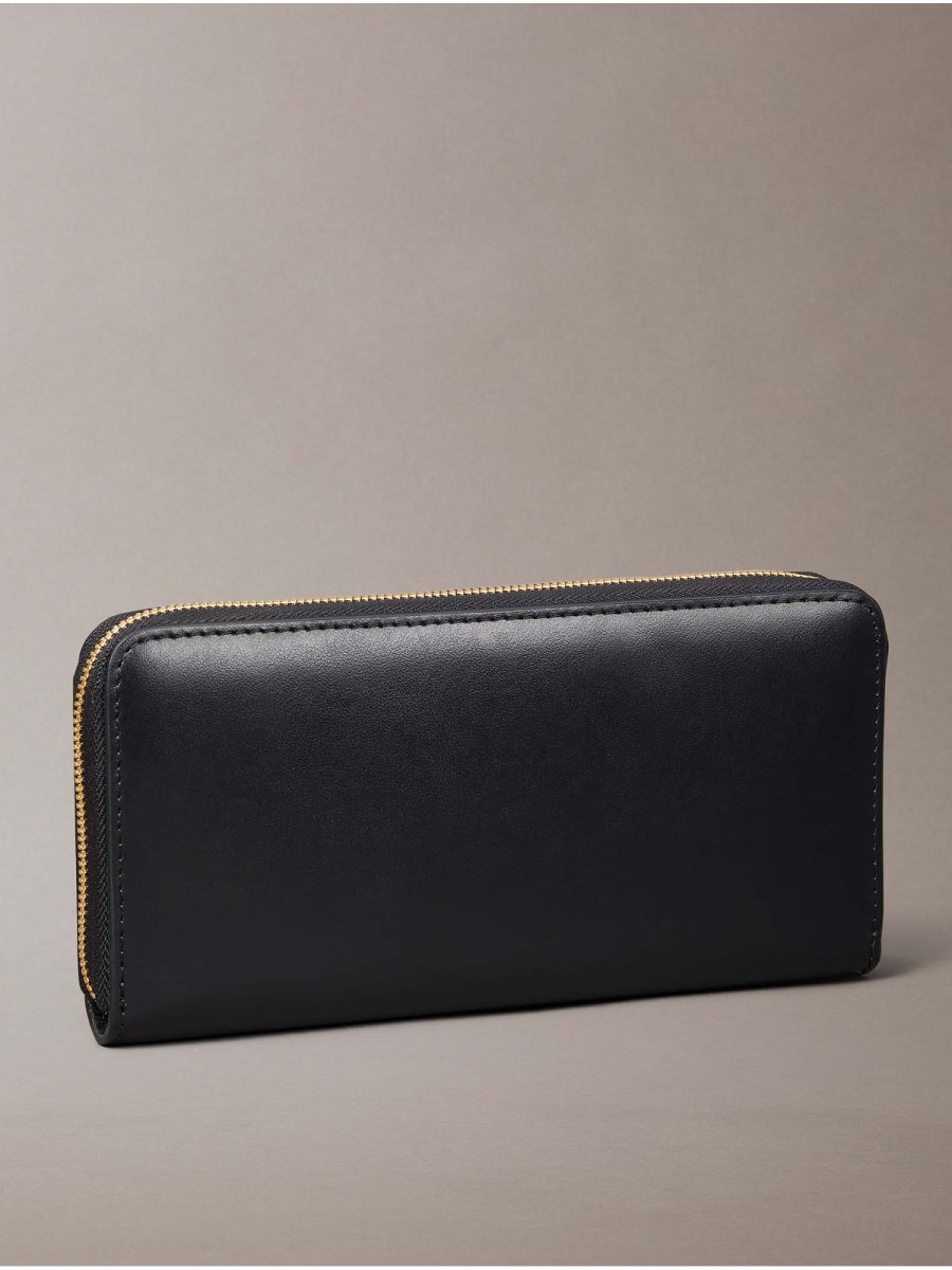 PORTAFOGLI NERO CALVIN KLEIN LARGE ZIP AROUND DONNA - immagine 3