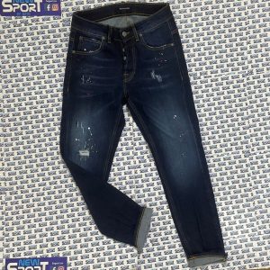 JEANS DENIM CON MACCHIE ROSSE