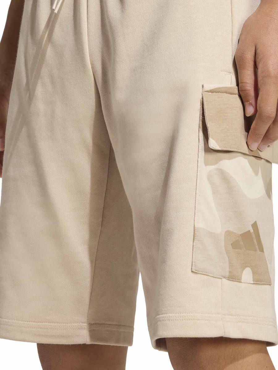 SHORT BEIGE ADIDAS CON TASCA CARGO JUNIOR UNISEX - immagine 6