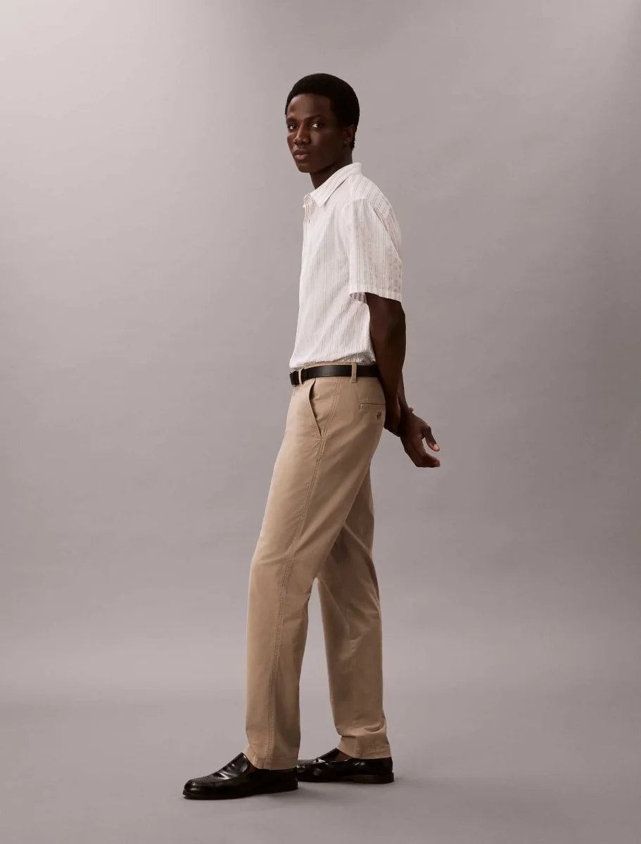 PANTALONE BEIGE CALVIN KLEIN SLIM CHINO DA UOMO - immagine 2