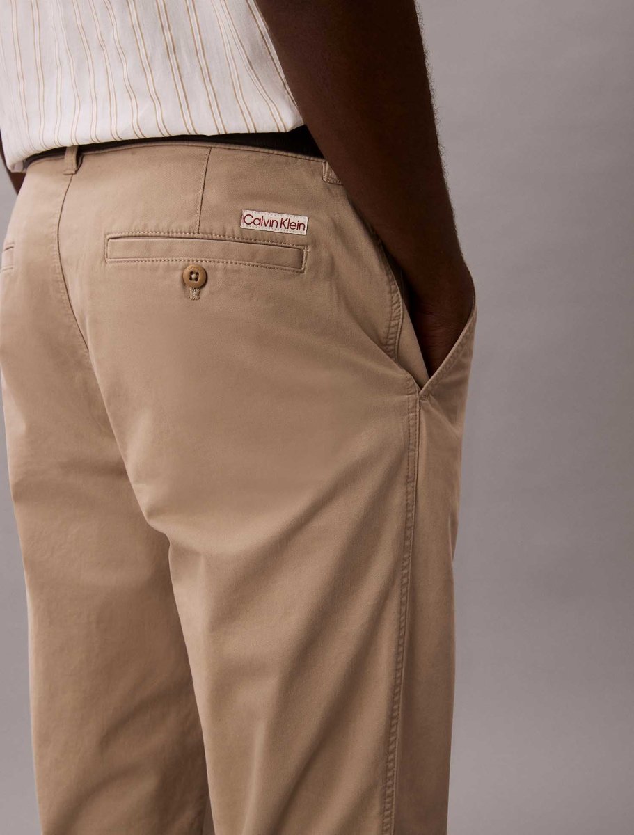 PANTALONE BEIGE CALVIN KLEIN SLIM CHINO DA UOMO - immagine 5
