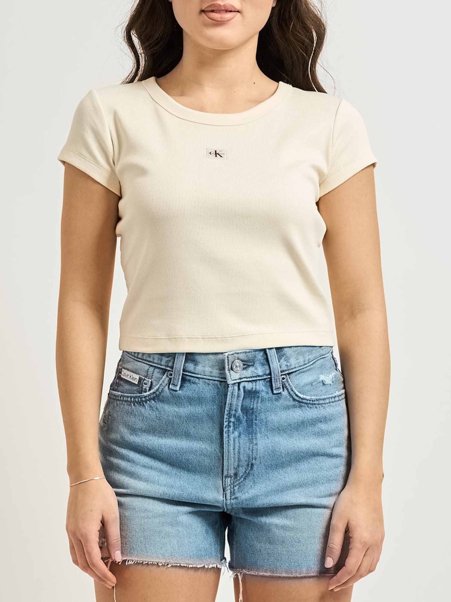 T-SHIRT BEIGE CALVIN KLEIN JEANS CROP A COSTINE DONNA - immagine 2