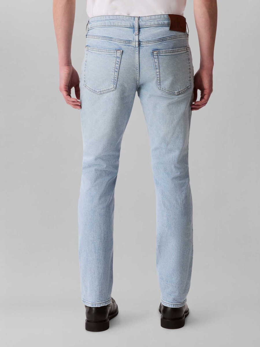 JEANS SLIM MARBLED CALVIN KLEIN DA UOMO LIGHT DENIM - immagine 4