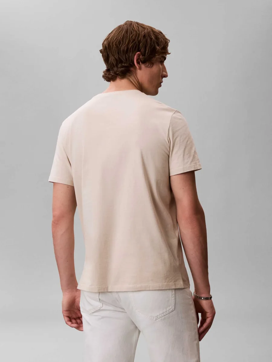 T-SHIRT BEIGE CALVIN KLIEN JEANS MONOLOGO DA UOMO - immagine 4
