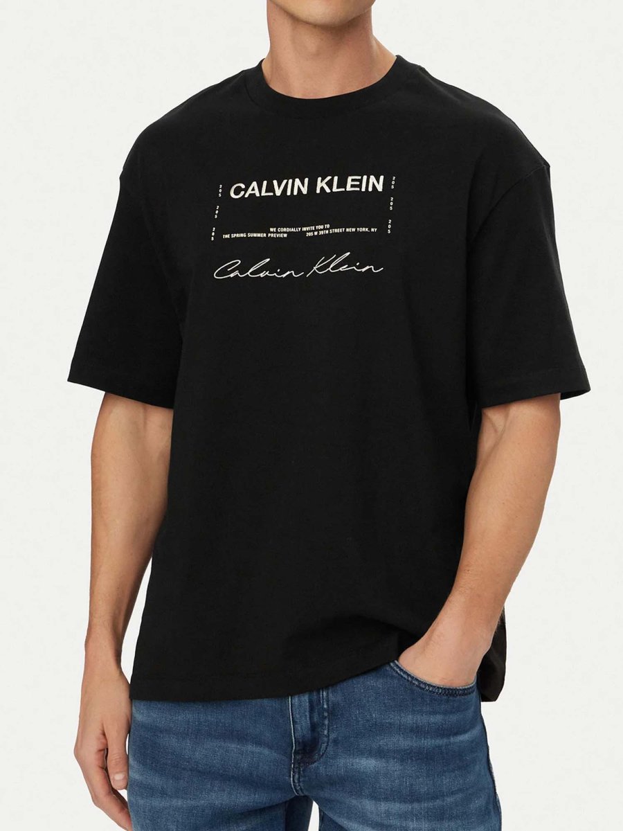 T-SHIRT NERO CALVIN KLEIN JEANS CON GRAFICA DA UOMO