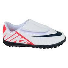 Nike Jr. Mercurial Vapor 15 Club
Scarpe da calcio per erba sintetica per bambini piccoli