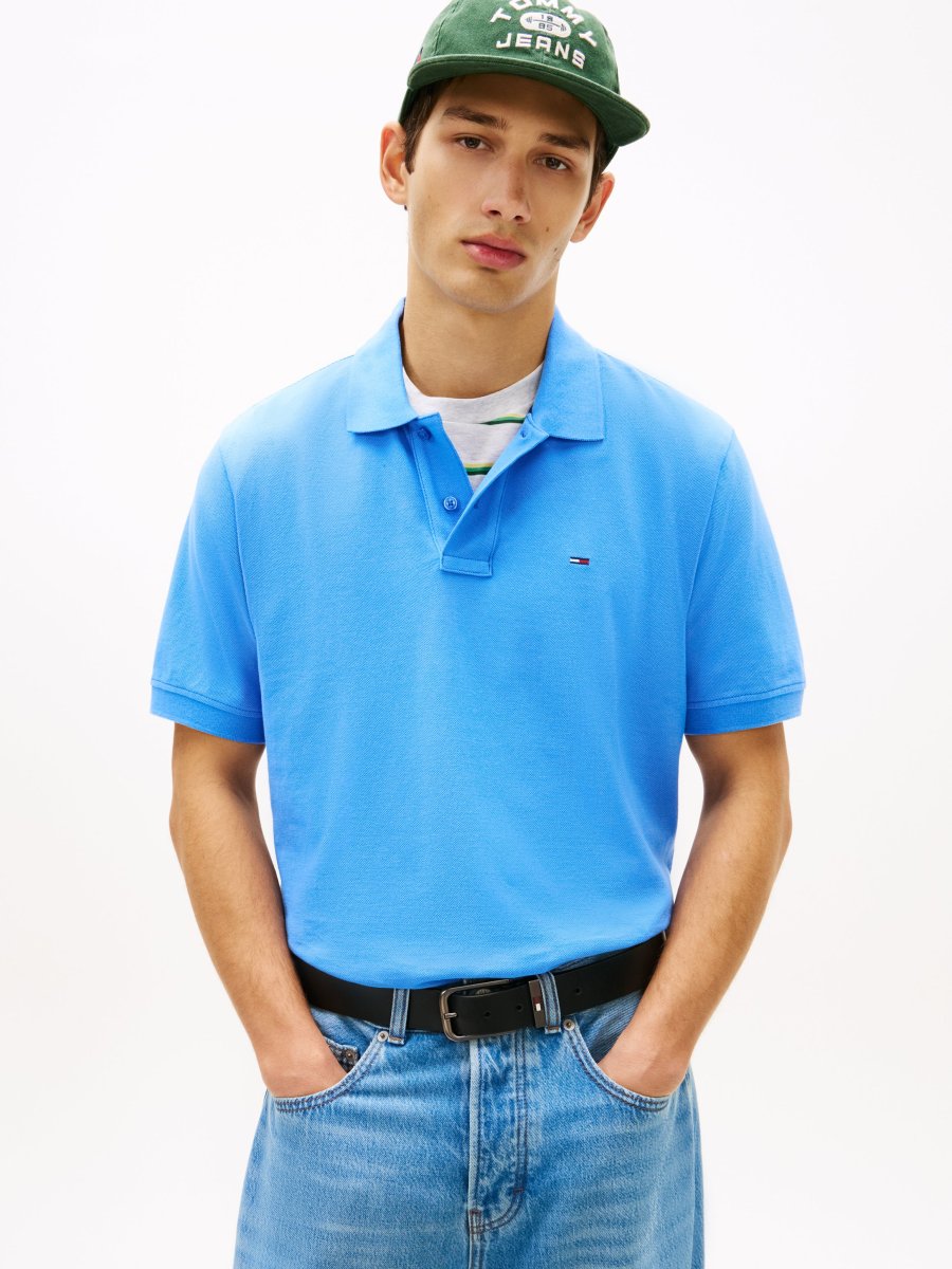POLO REGULAR CELESTE TOMMY JEANS CON LOGO DA UOMO - immagine 2