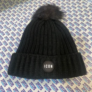 CAPPELLINO CON PON PON E PATCH ICON